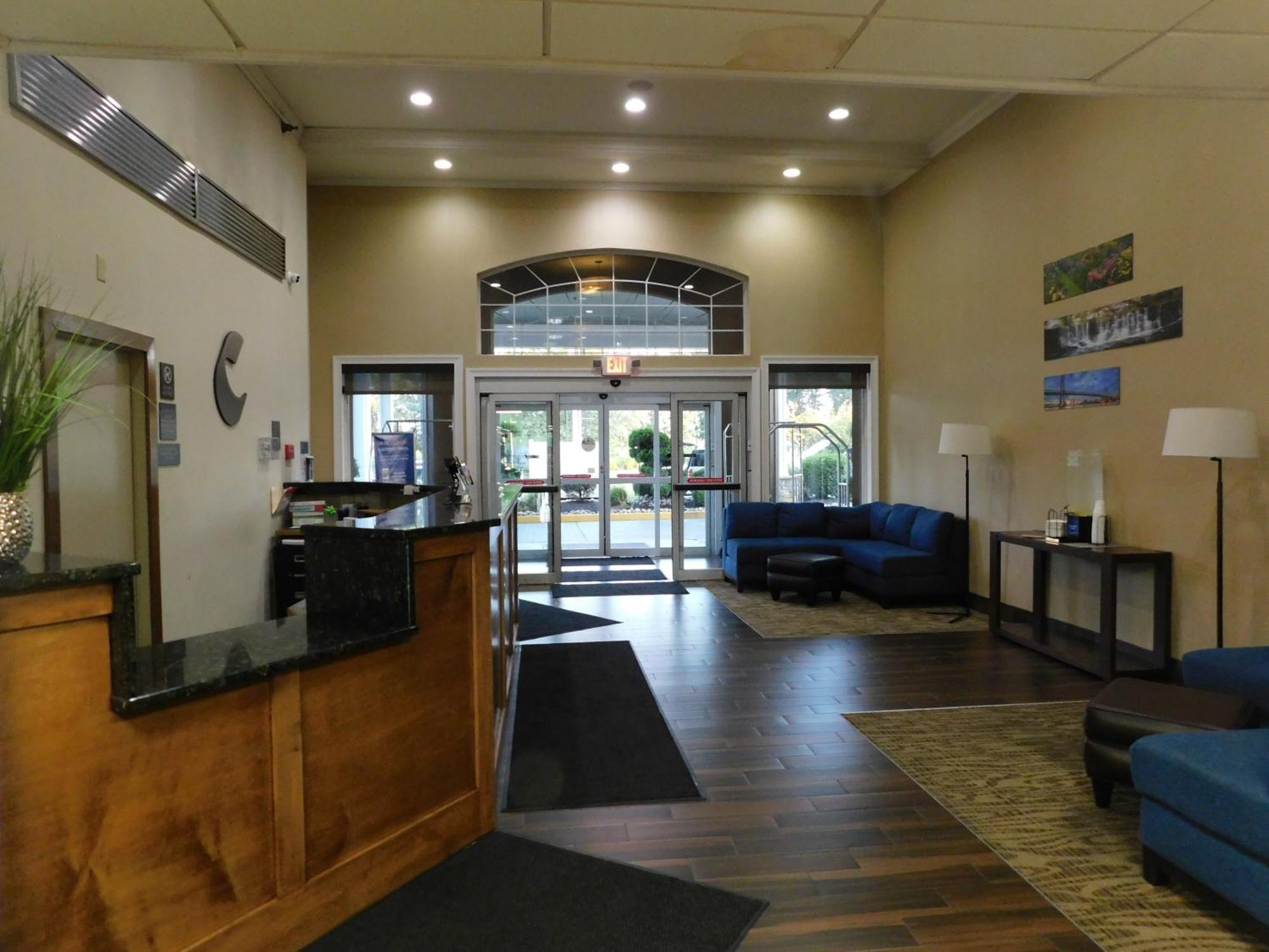 Comfort Inn & Suites Glen Mills - West Chester Exterior photo