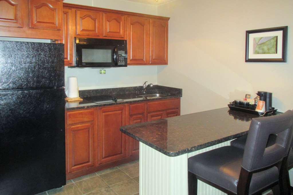 Comfort Inn & Suites Glen Mills - West Chester Room photo
